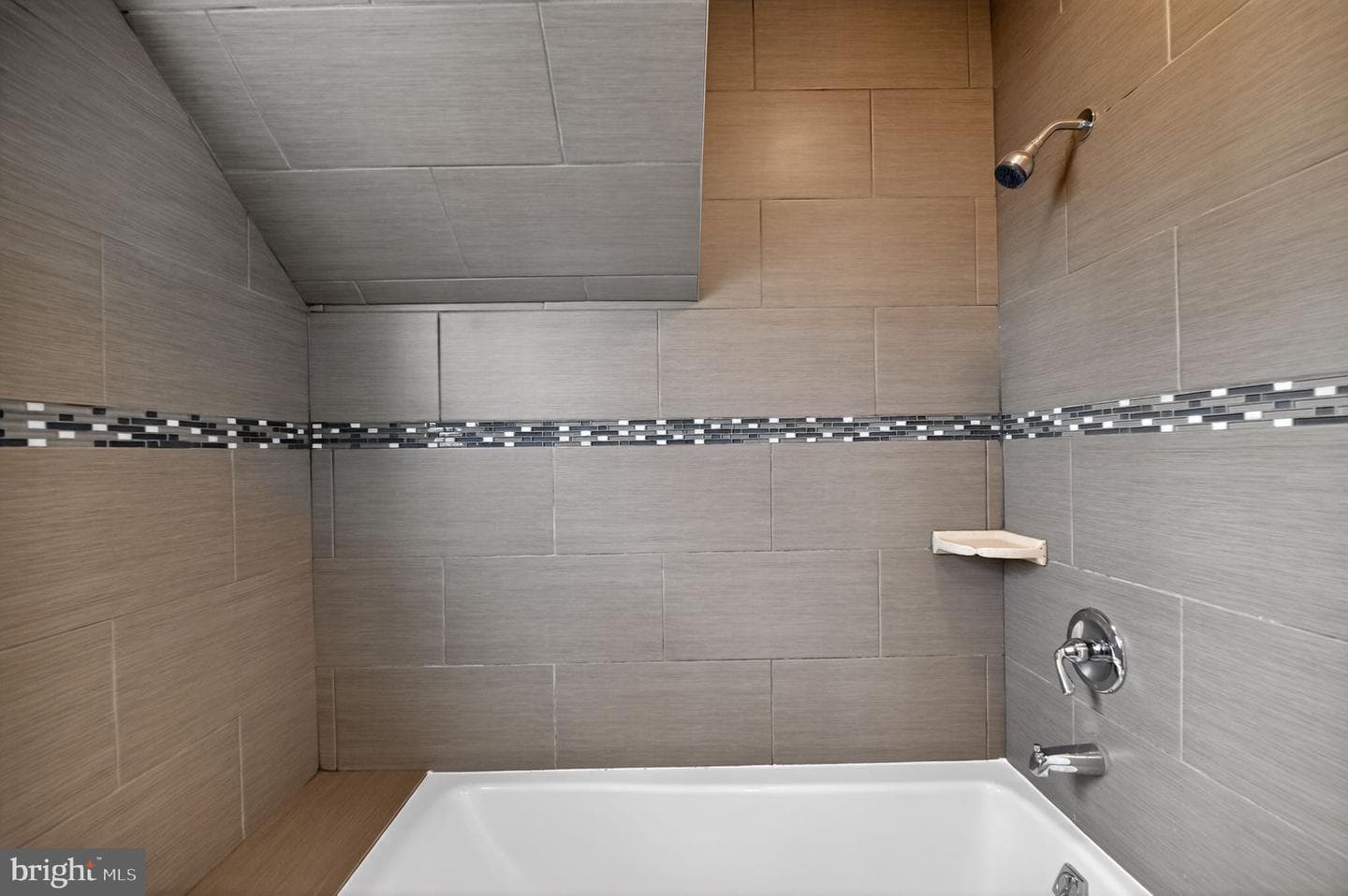 2403 Burke Avenue photo 24