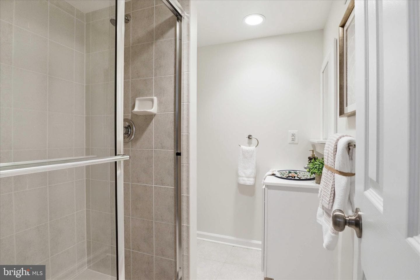 1306 Chetworth Court photo 28