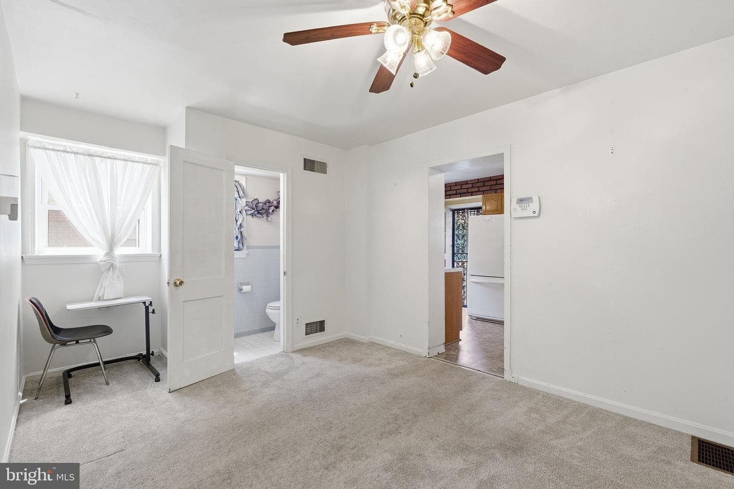 1710 N Cliff Street photo 7