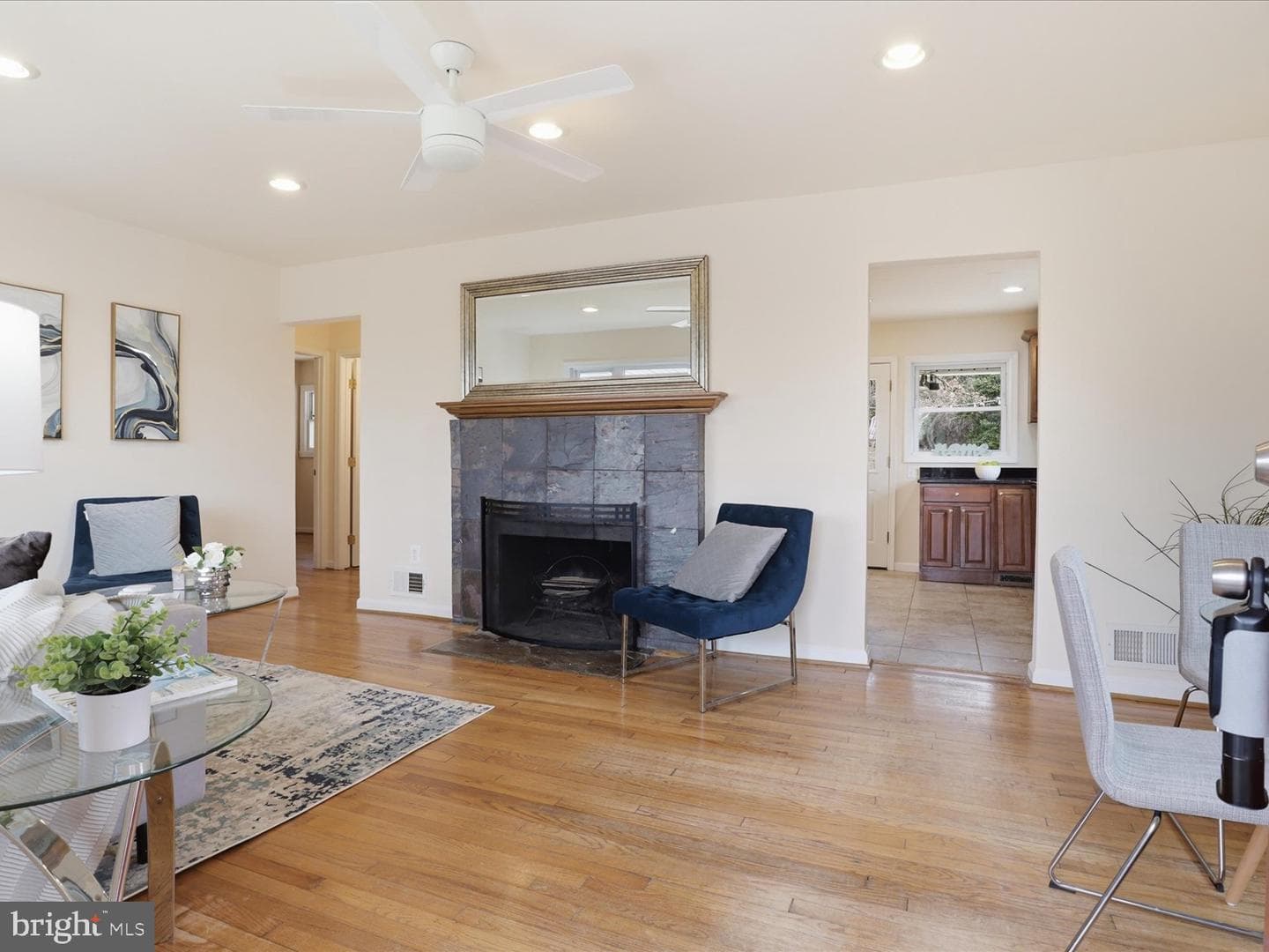 3955 Taney Avenue photo 6