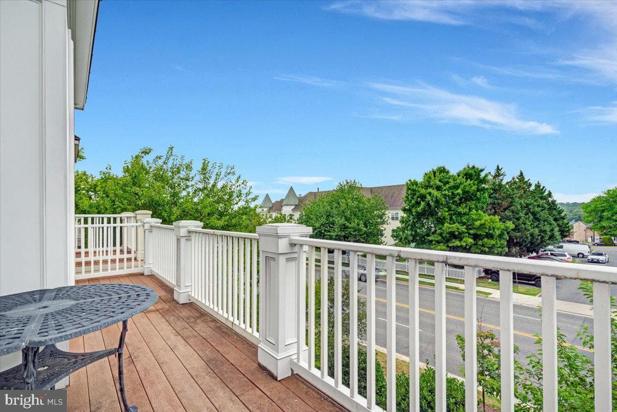 3534 Goddard Way photo 23