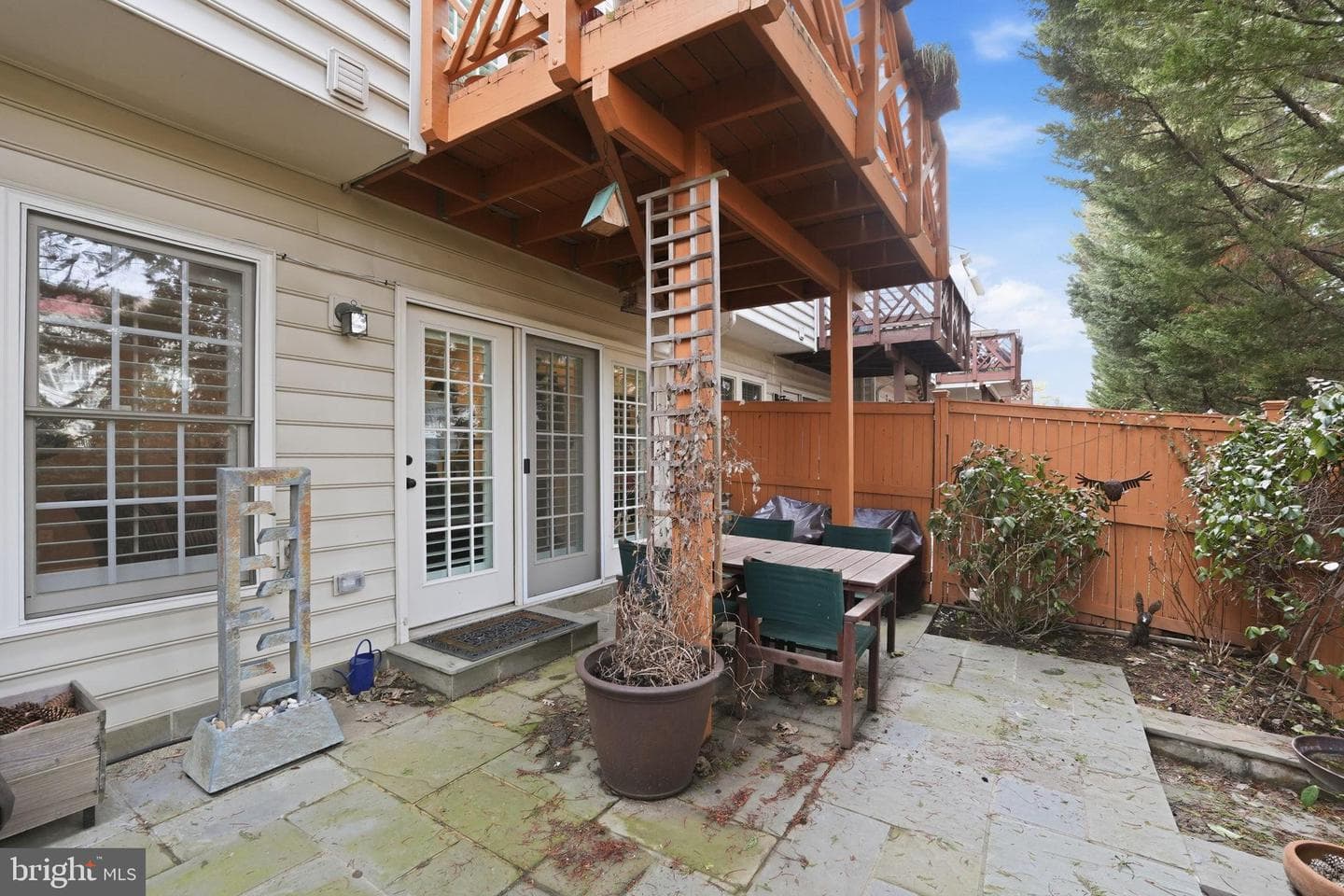 715 Hawkins Way photo 31