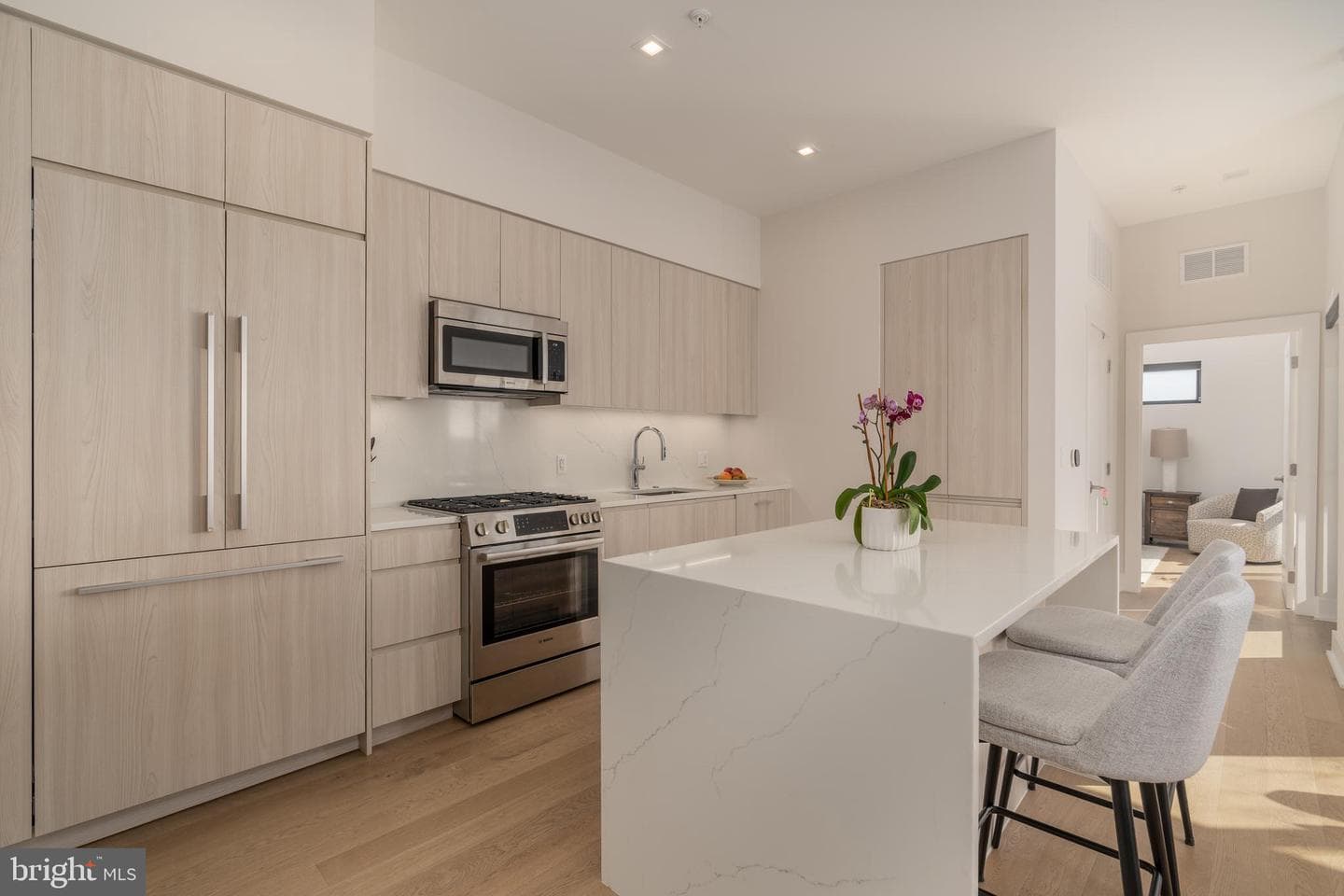 737 Swann Avenue #607 photo 3
