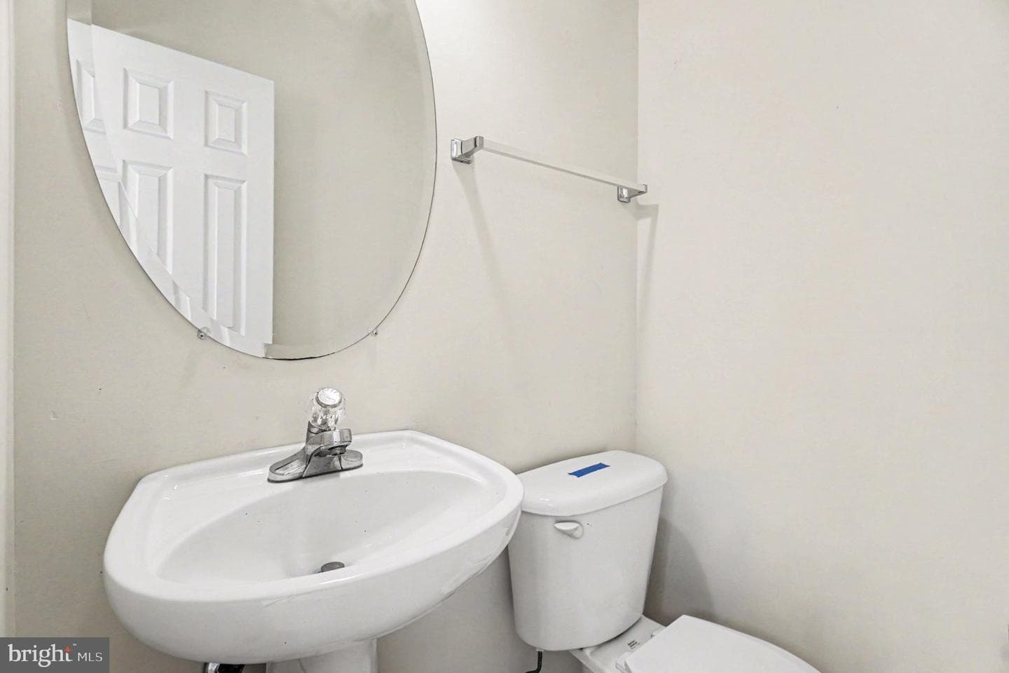 100 Meadows Lane photo 23