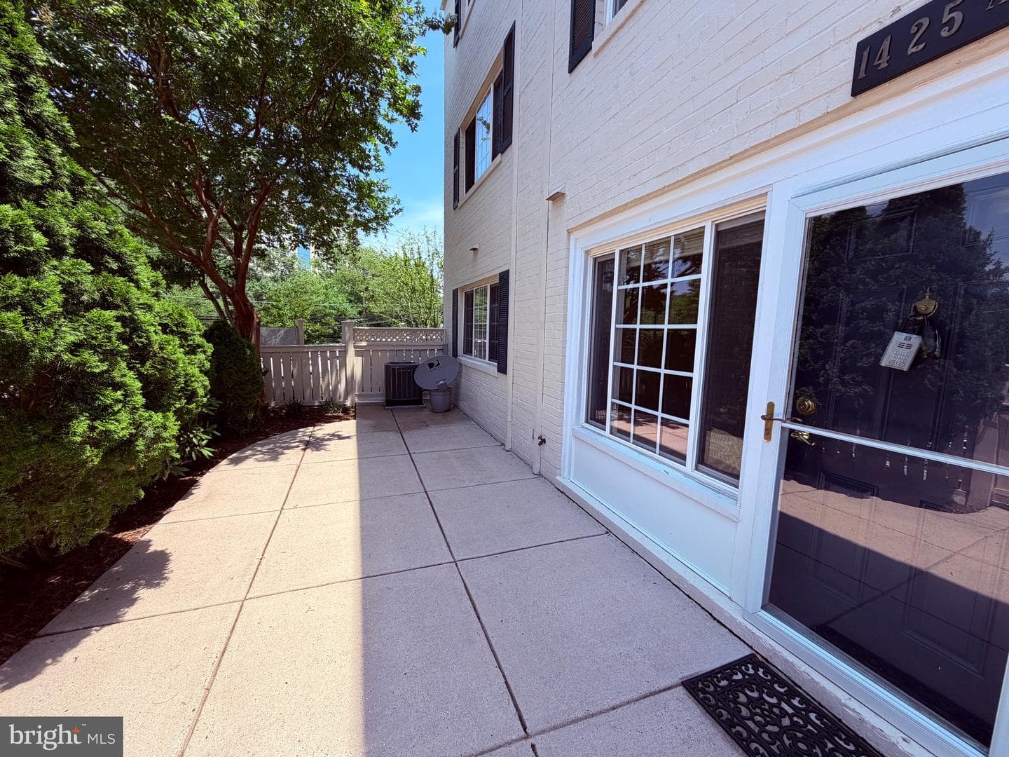 1425 N Van Dorn Street #a photo 34