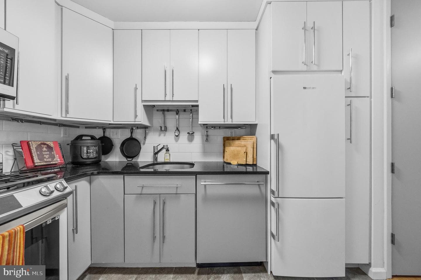 801 N Pitt Street #1209 photo 12