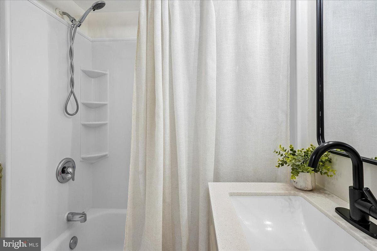 3220 S 28th Street #202 photo 27