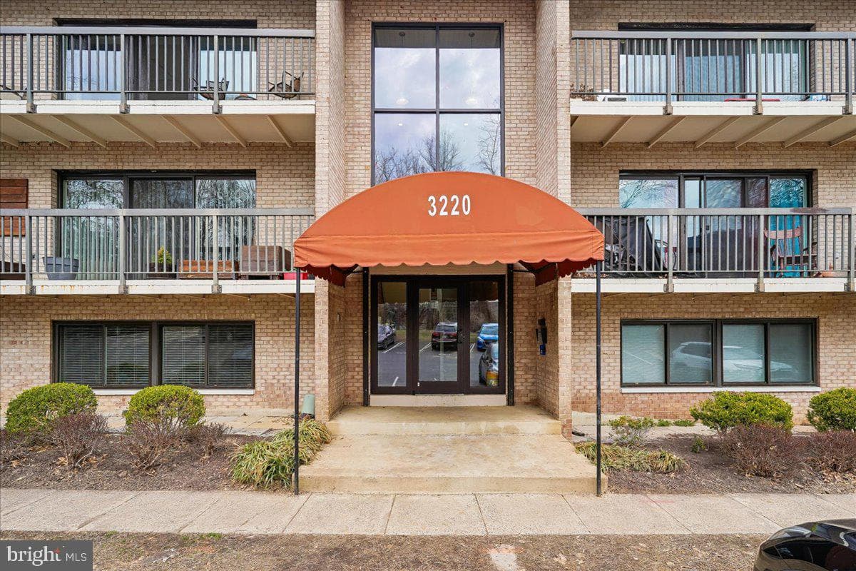 3220 S 28th Street #202 photo 31