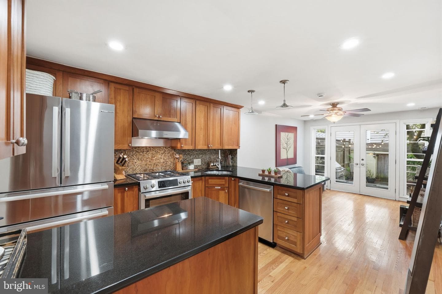 628 S Saint Asaph Street photo 12