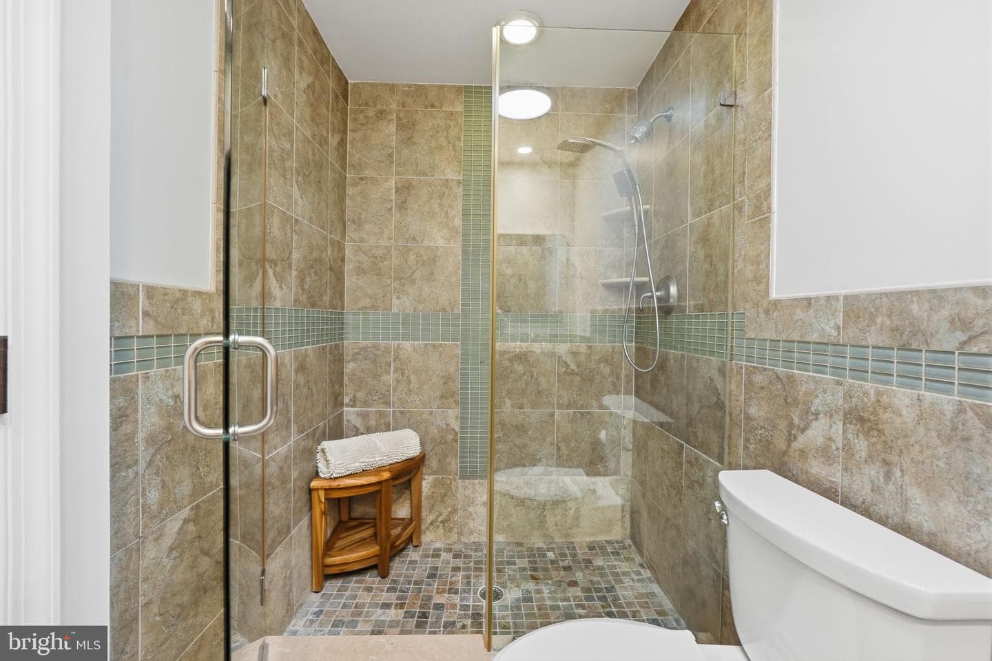 628 S Saint Asaph Street photo 27
