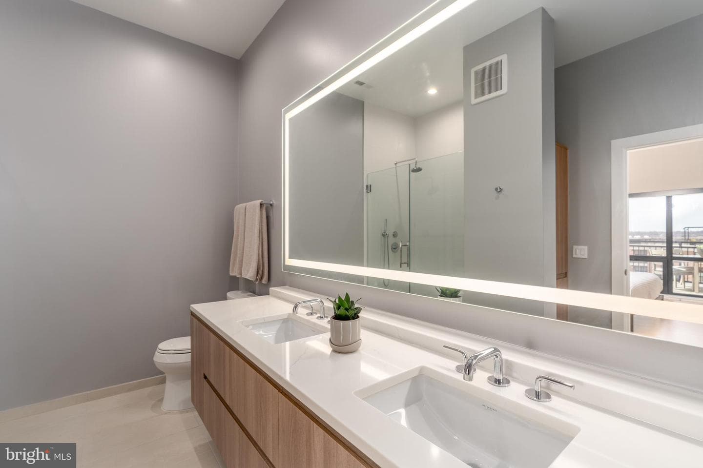701 Swann Avenue #606 photo 25