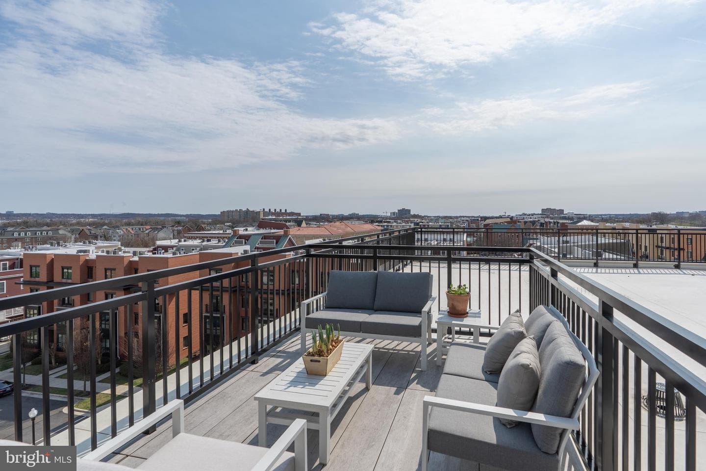 701 Swann Avenue #606 photo 35