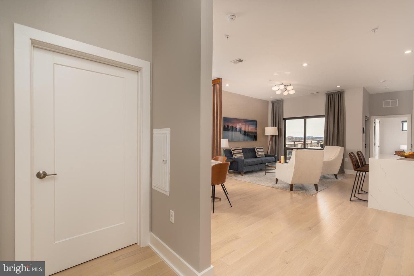 701 Swann Avenue #606 photo 5
