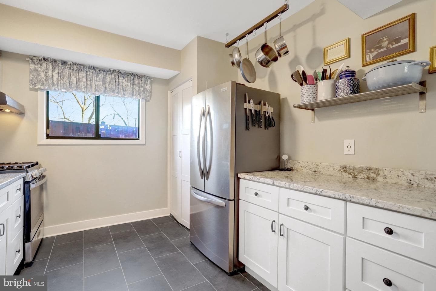 101 Skyhill Road #102 photo 10