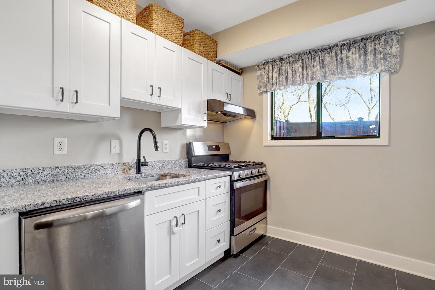 101 Skyhill Road #102 photo 9