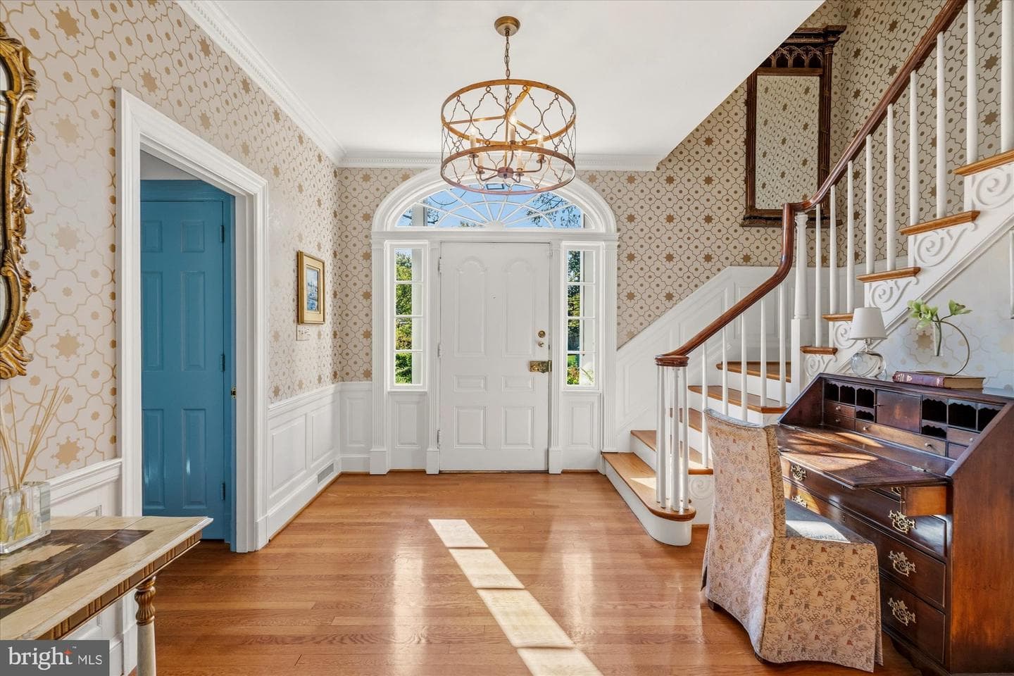 305 Mansion Drive photo 4