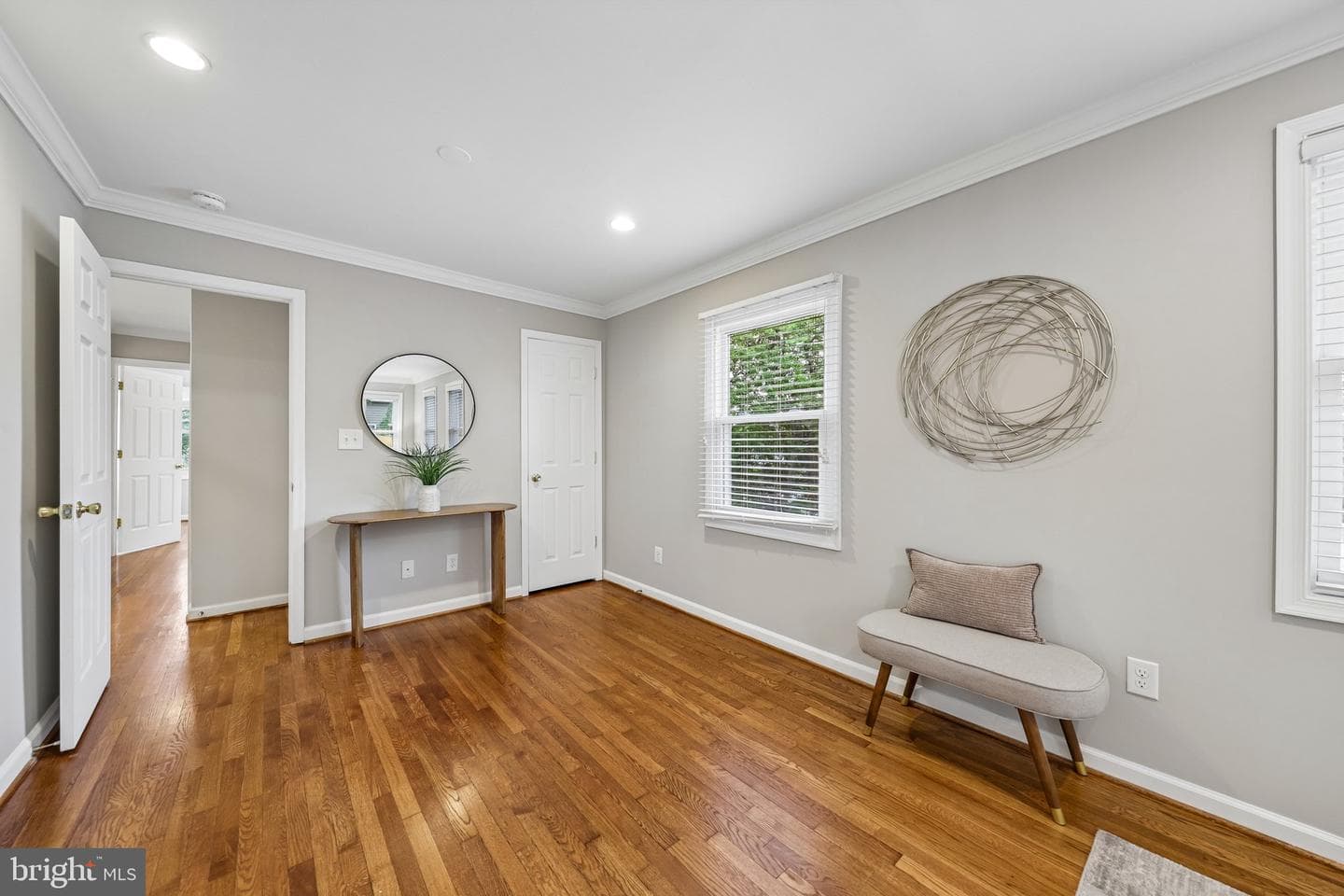 305 Ashby Street photo 23