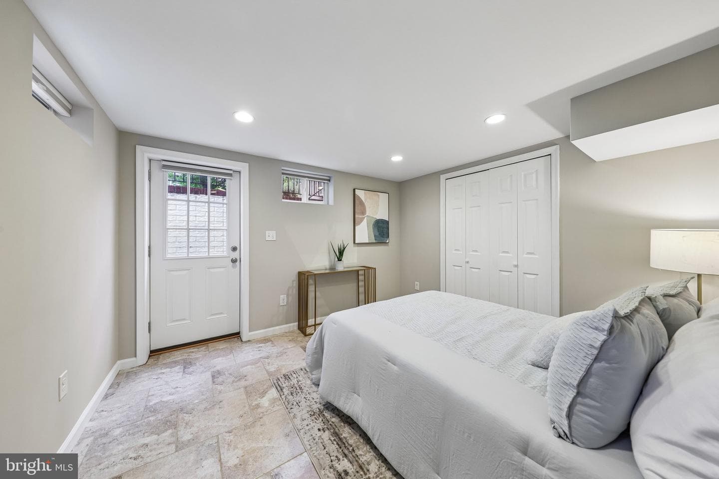 305 Ashby Street photo 41