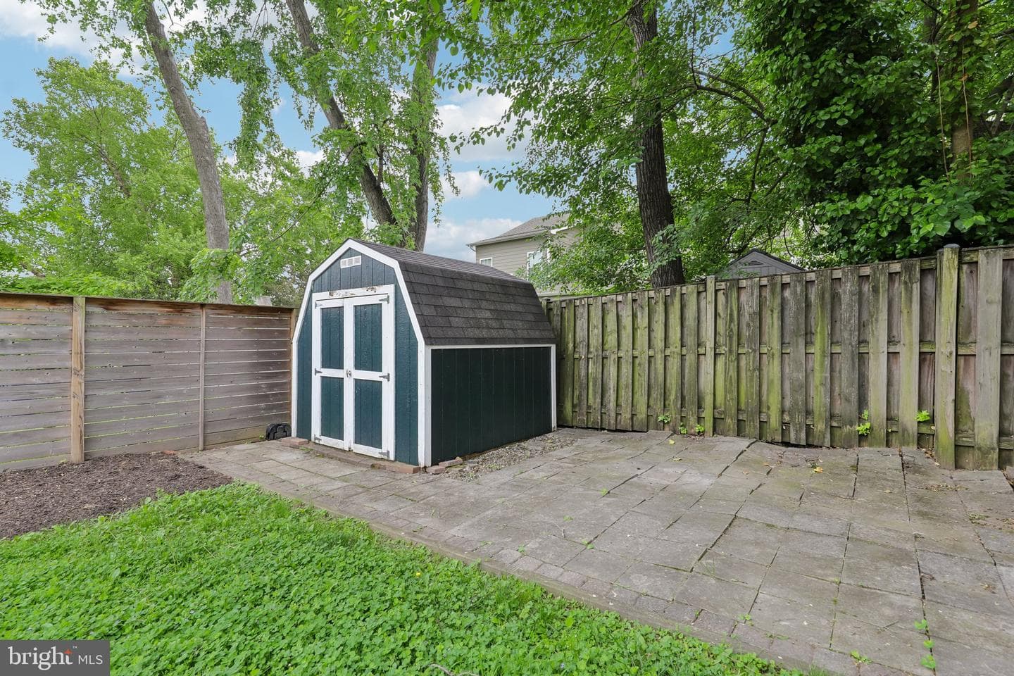 305 Ashby Street photo 46