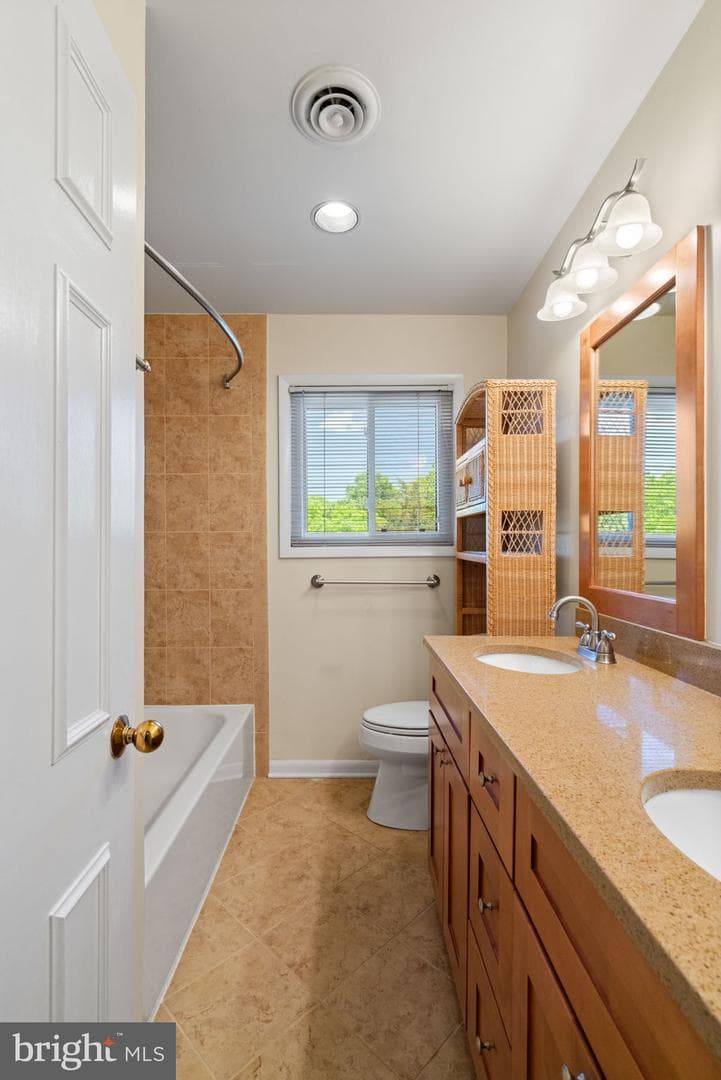 205 Skyhill Road #8 photo 27