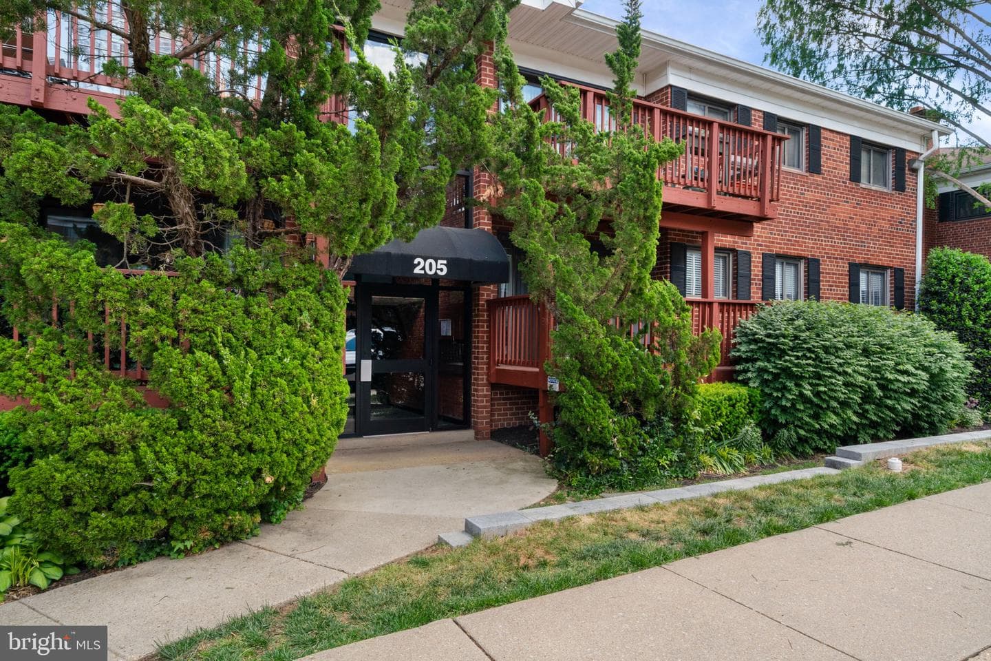 205 Skyhill Road #8 photo 3