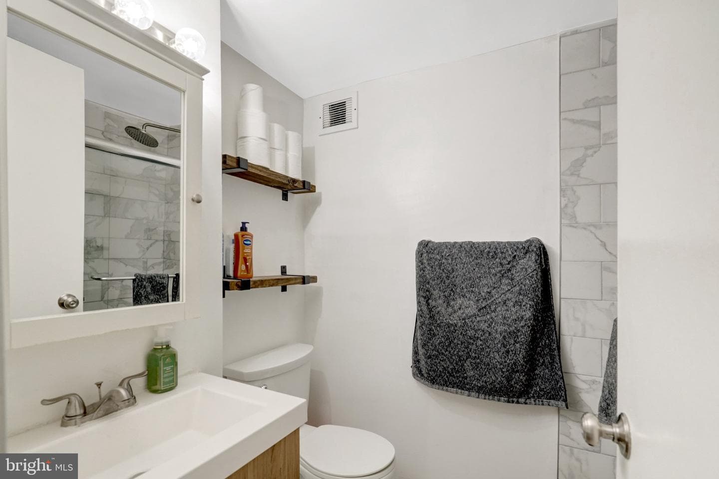 5340 Holmes Run Parkway #919 photo 15