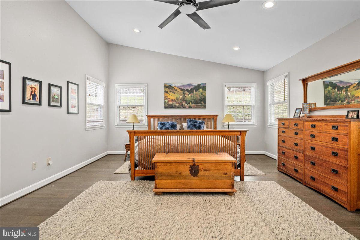 3012 Russell Road photo 21
