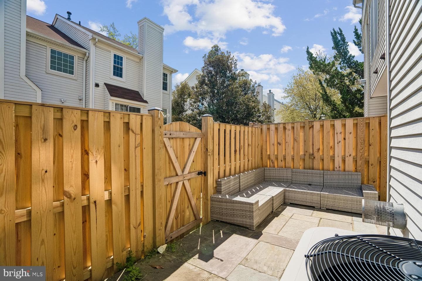 3919 Charles Avenue photo 57