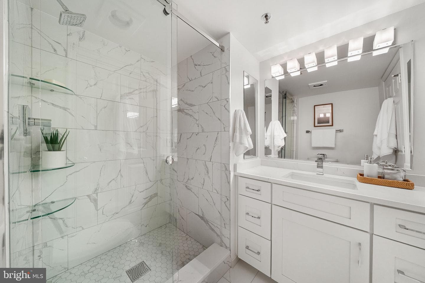 2181 Jamieson Avenue #1002 photo 36