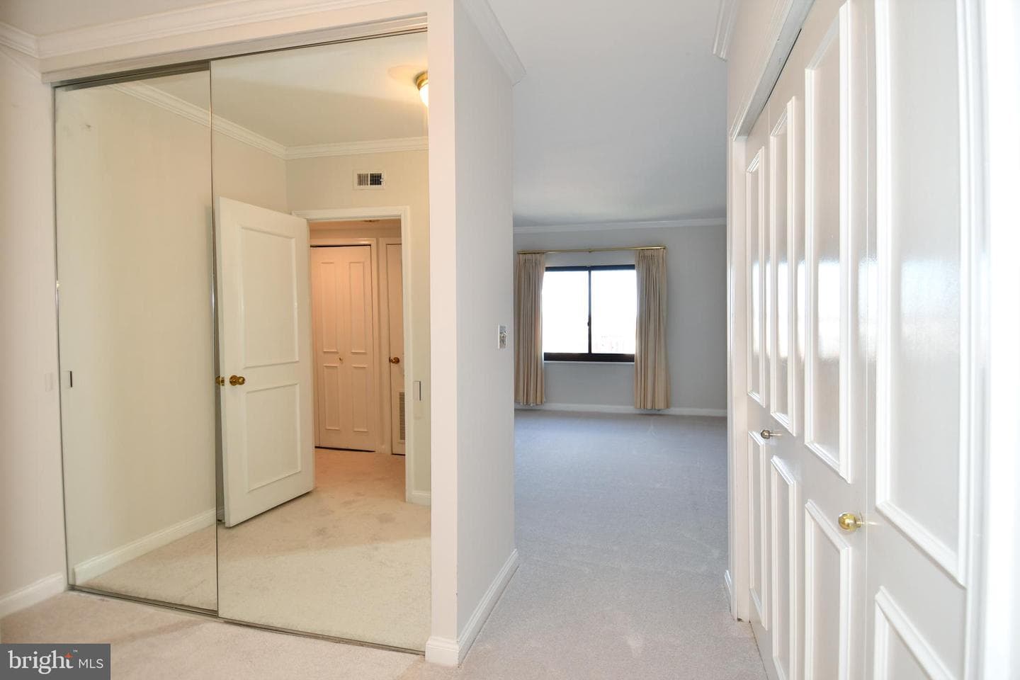 1250 S Washington Street #816 photo 18