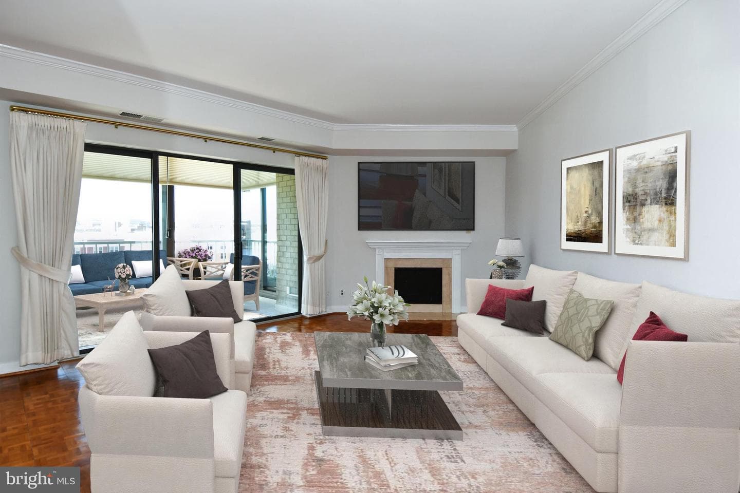 1250 S Washington Street #816 photo 2