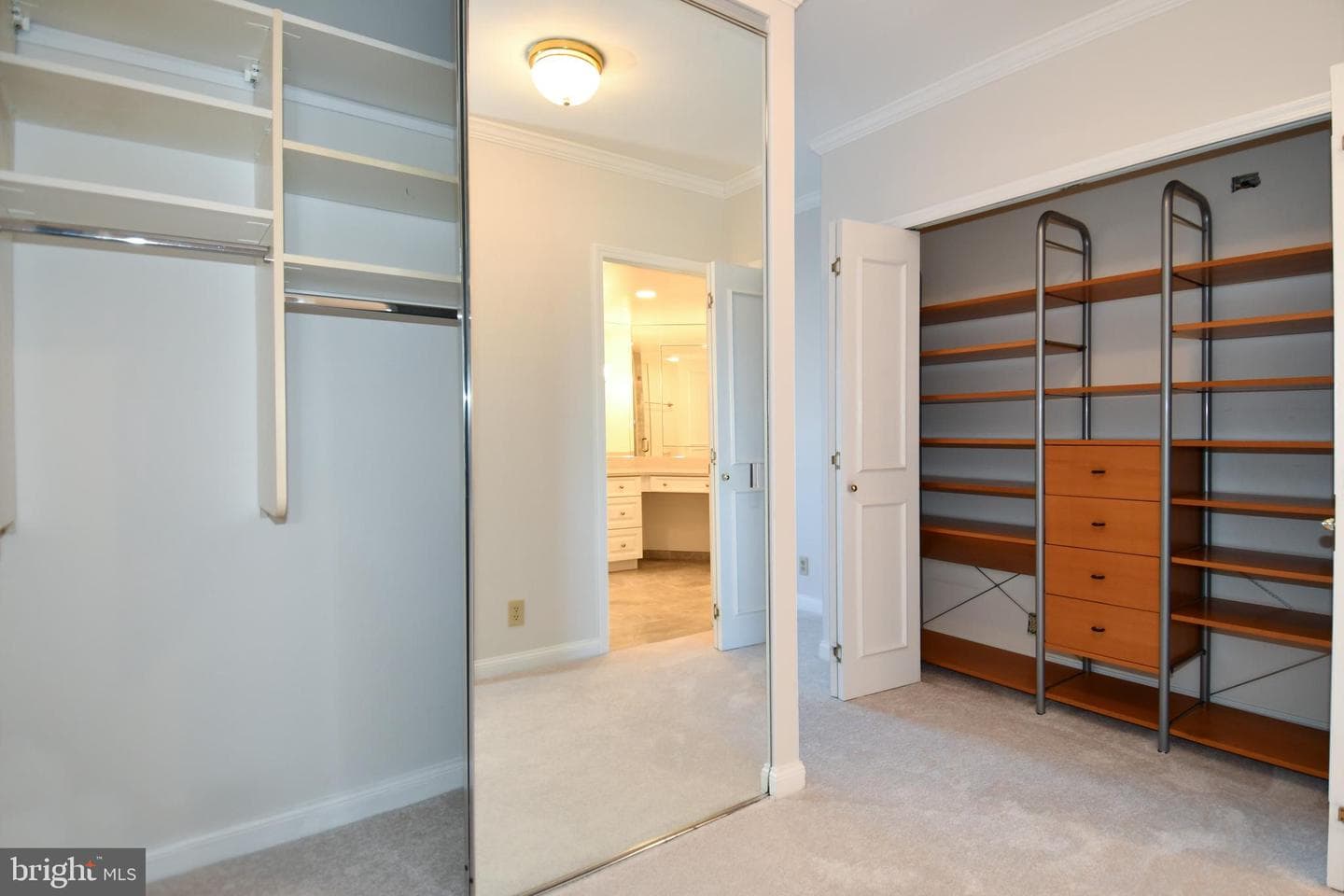 1250 S Washington Street #816 photo 22