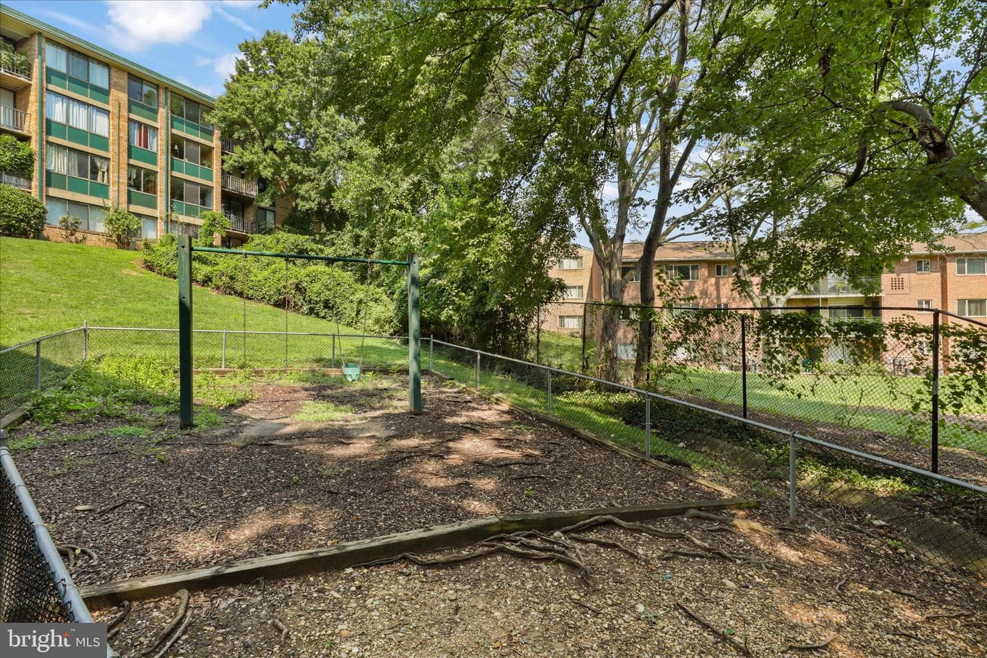 509 N Armistead Street #103 photo 29