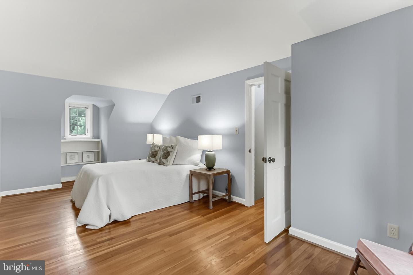 809 Enderby Drive photo 30
