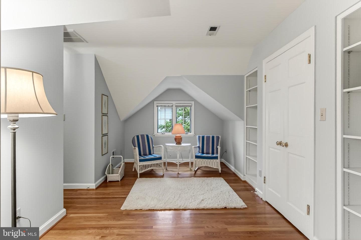 809 Enderby Drive photo 34