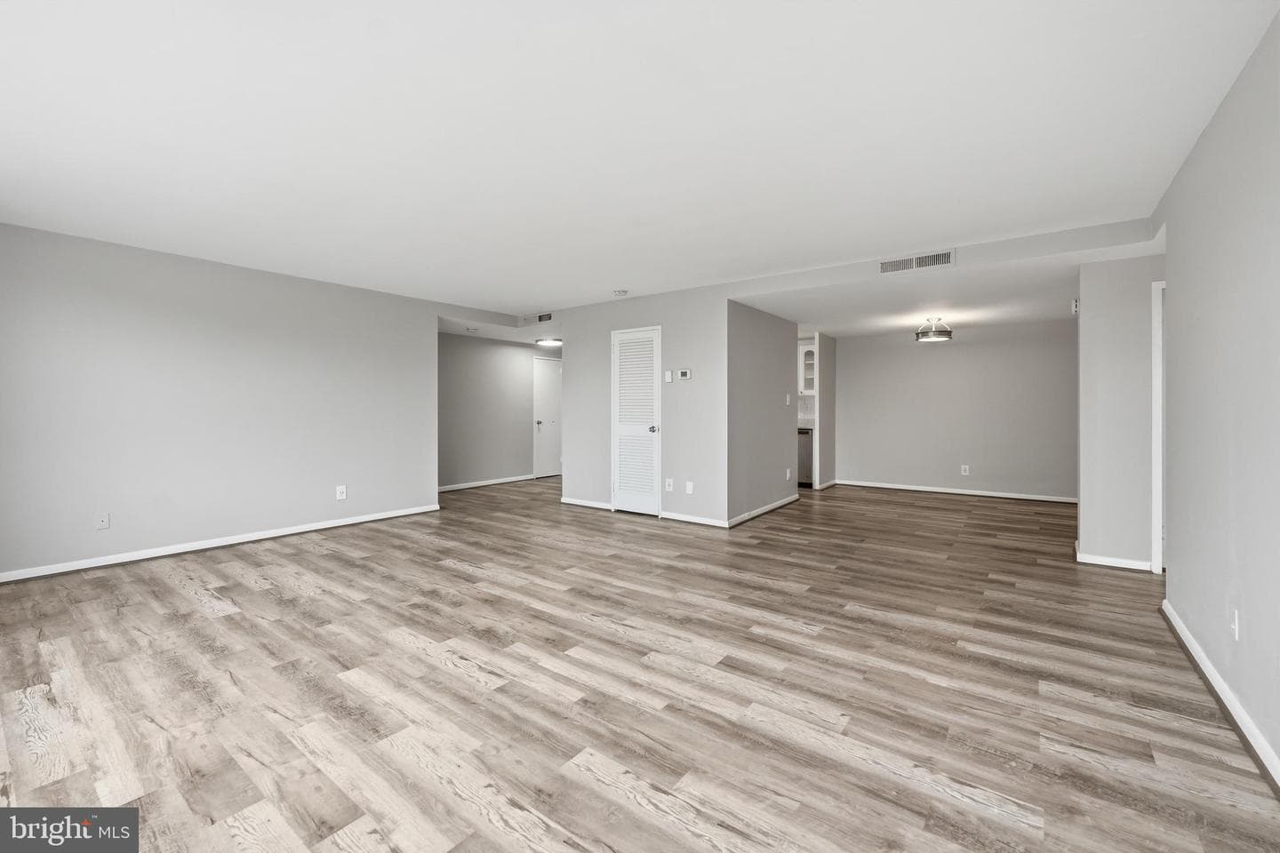 4600 Duke Street #519 photo 9