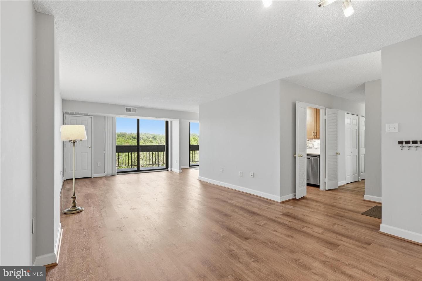 5300 Holmes Run Parkway #707 photo 7