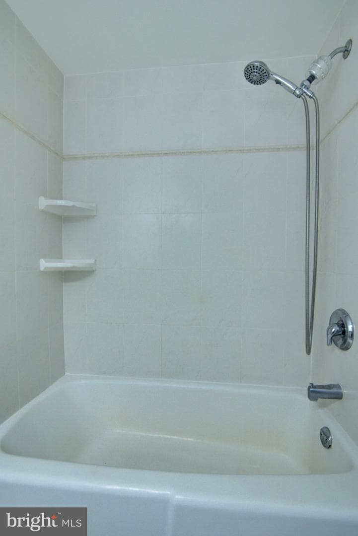 5340 Holmes Run Parkway #1102 photo 14