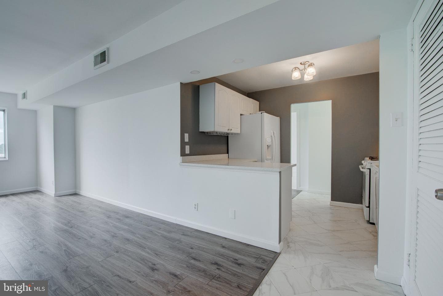 5340 Holmes Run Parkway #1102 photo 6