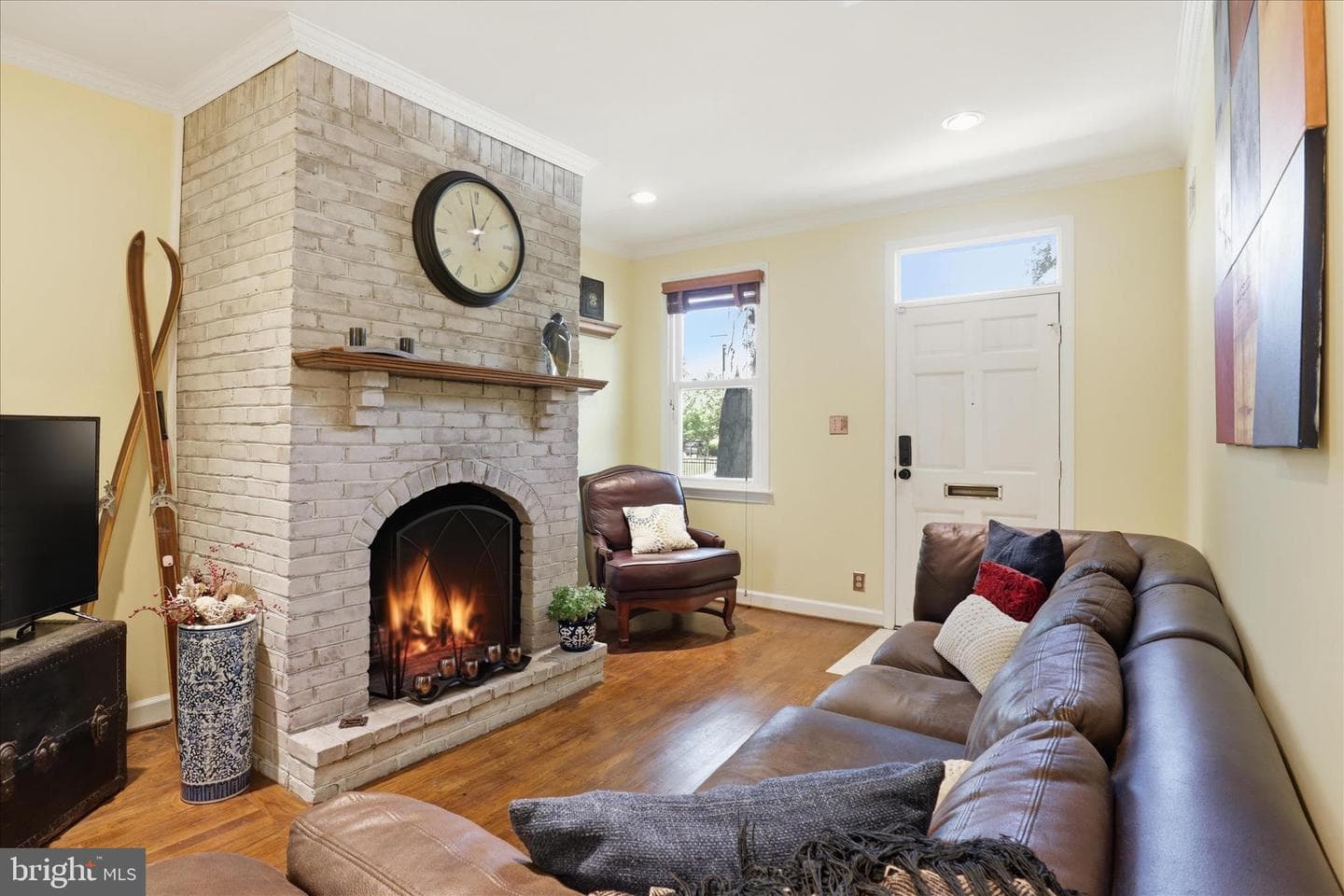 914 Pendleton Street photo 4