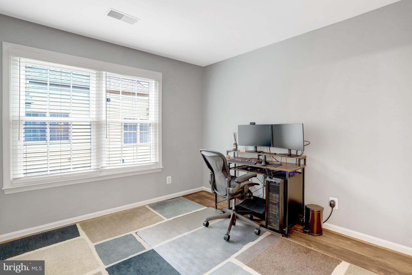 6043 Riddle Walk photo 38
