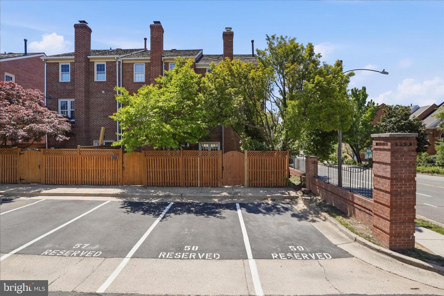 2701 Franklin Court photo 34
