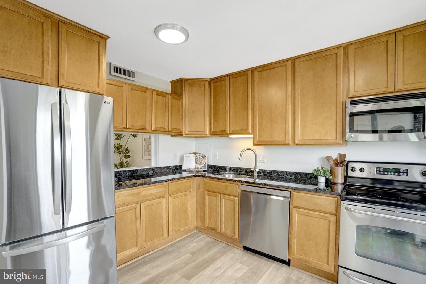 128 Roberts Lane #400 photo 13
