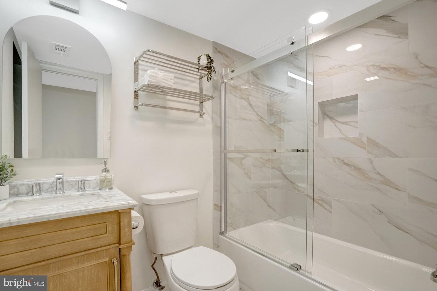 128 Roberts Lane #400 photo 26