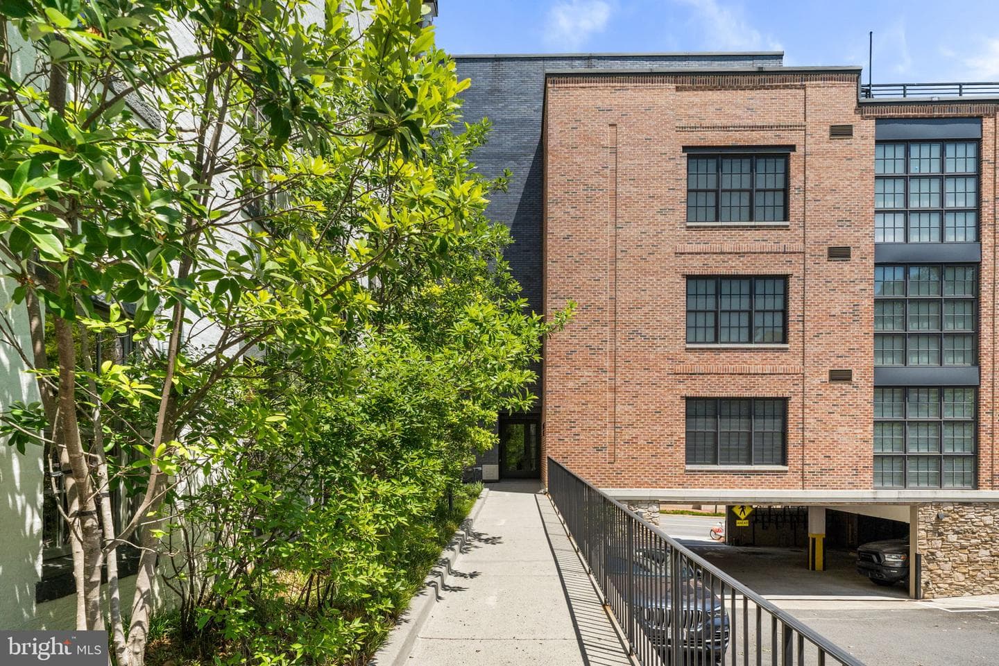 521 N Washington Street #101 photo 31