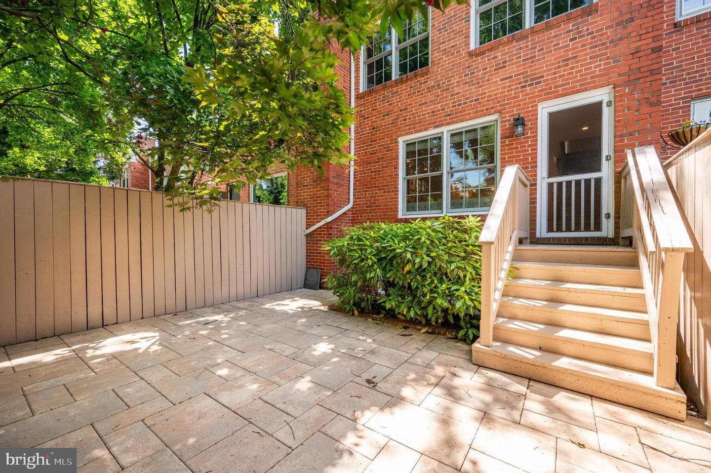 808 S Fairfax Street photo 35