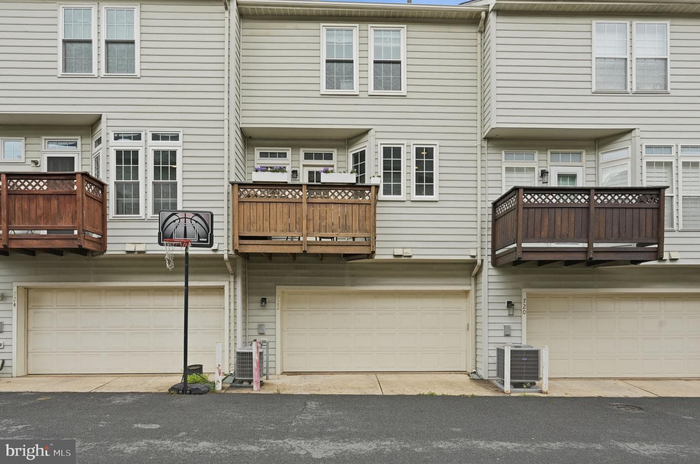 722 Catts Tavern Drive photo 23