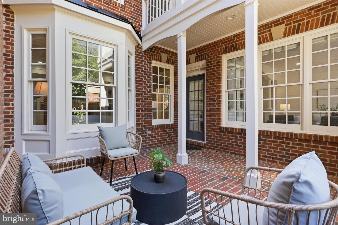 407 S Henry Street photo 5