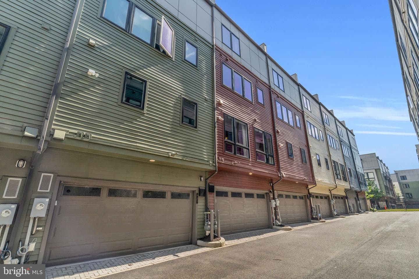 423 Nottoway Walk photo 31