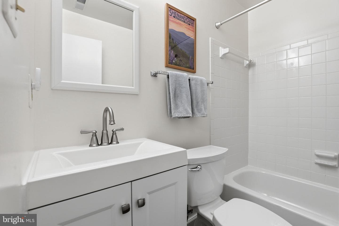 2457 N Stevens Street photo 15
